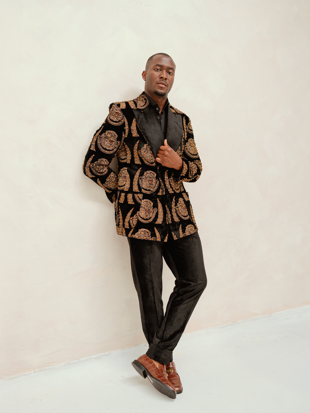 The Royal Essence Isiagu Double-Breasted Suit